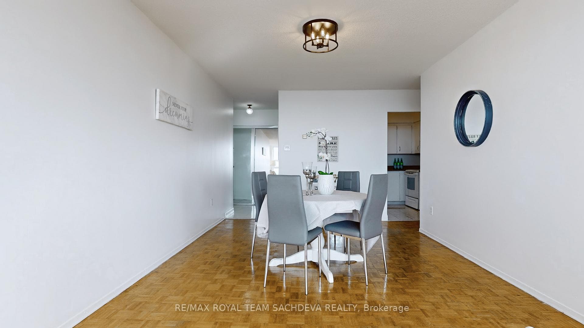 3380 Eglinton Avenue Unit 1709 photo 6