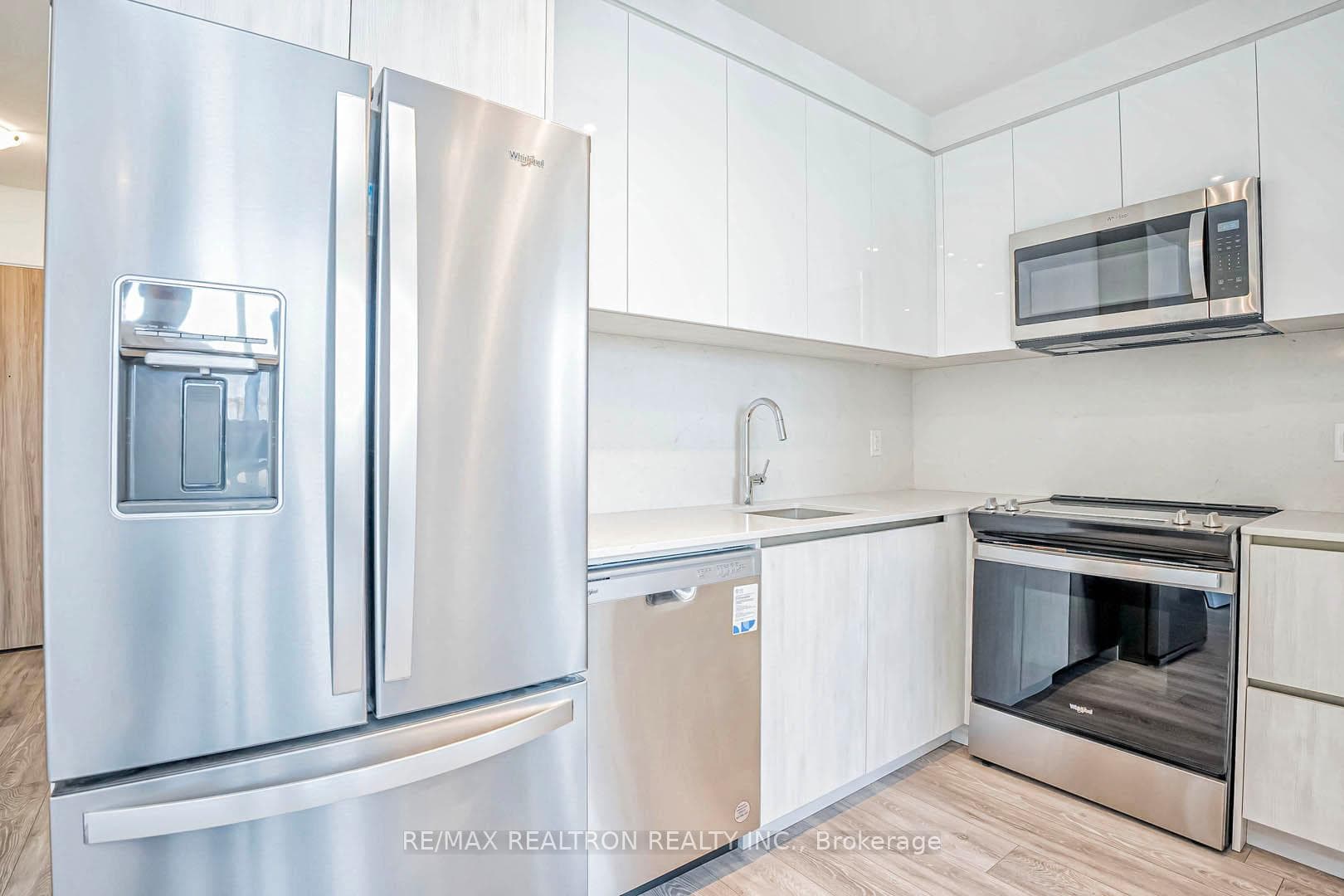 3100 Keele Street Unit 718 photo 10
