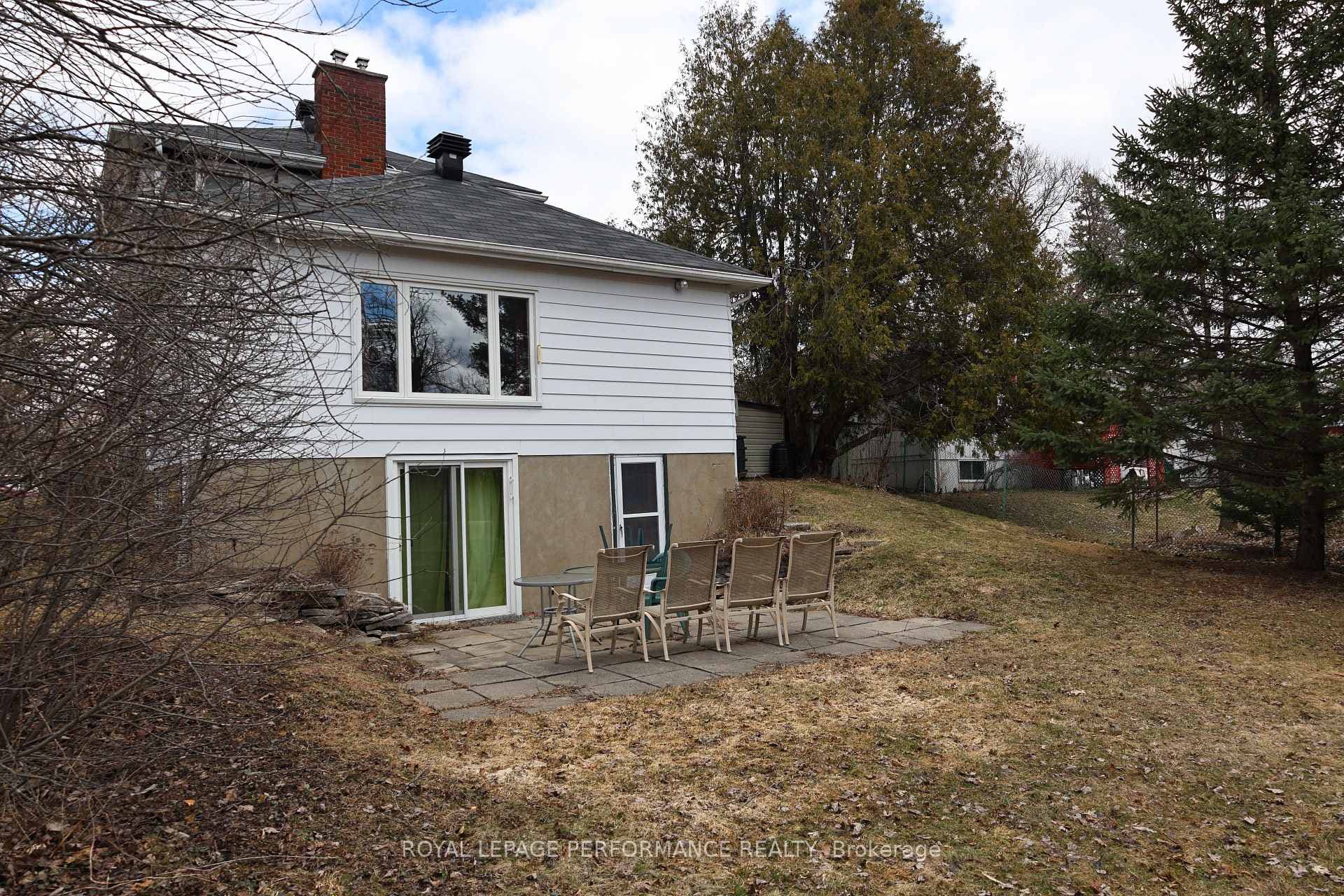 2478 Cleroux Crescent photo 6