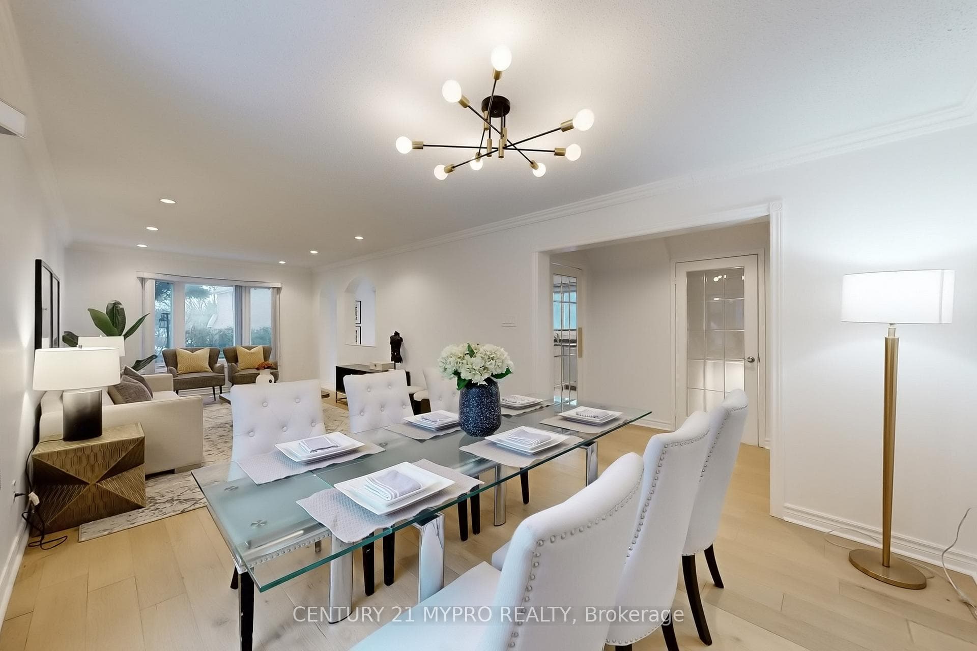 7 Sandor Place photo 7