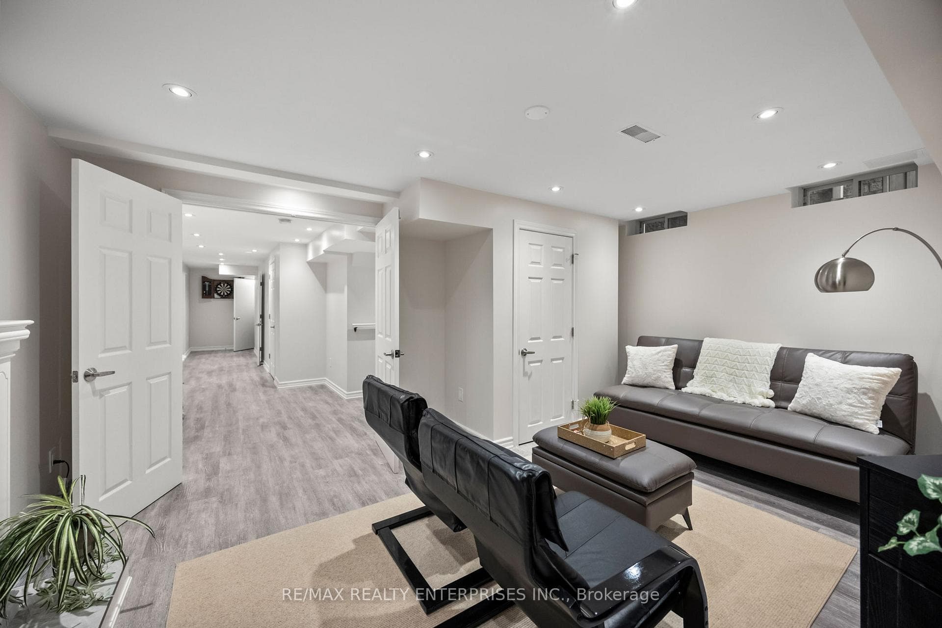 Flex / Family room