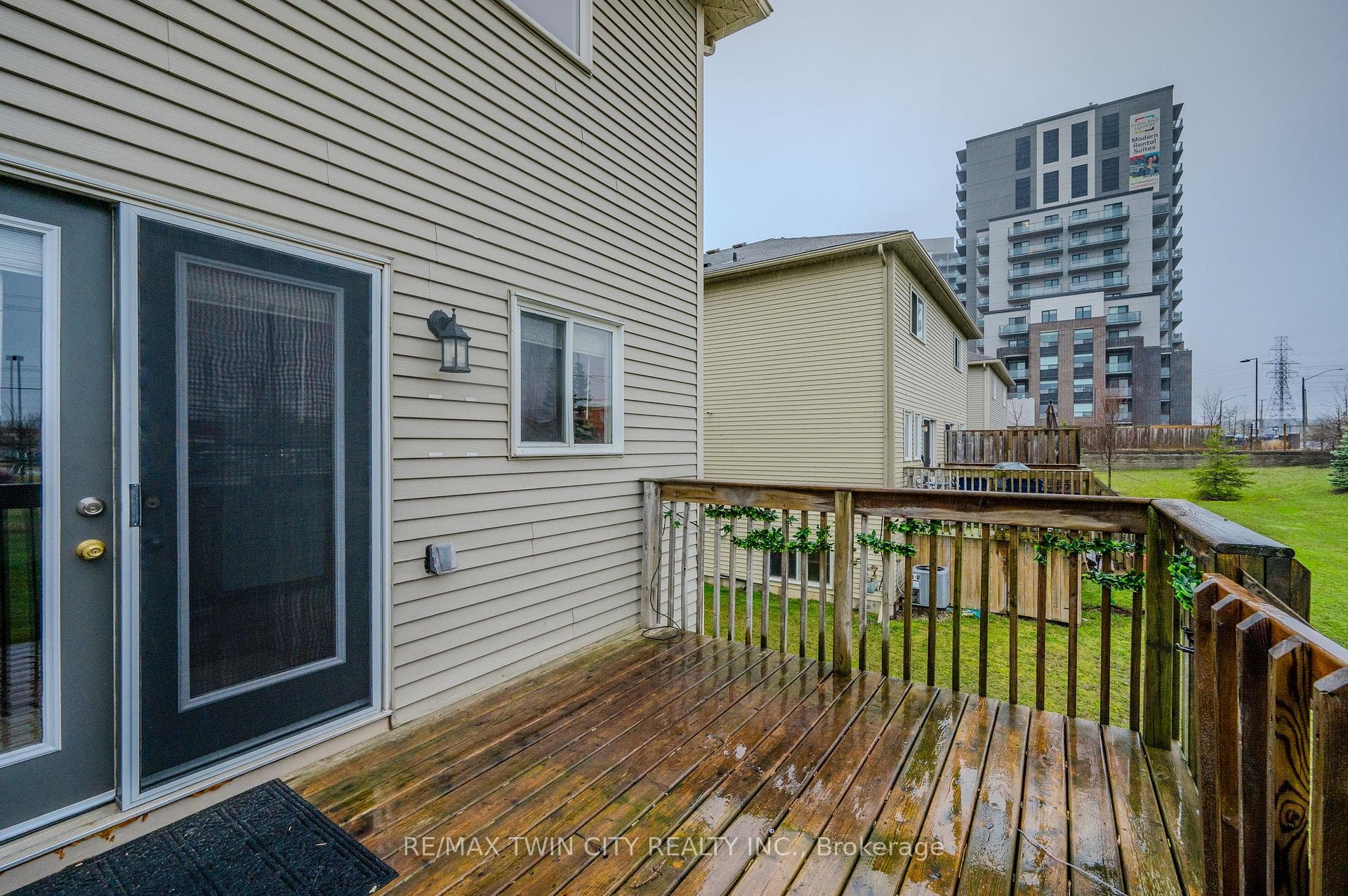 240 Westmeadow Drive Unit 6B photo 27