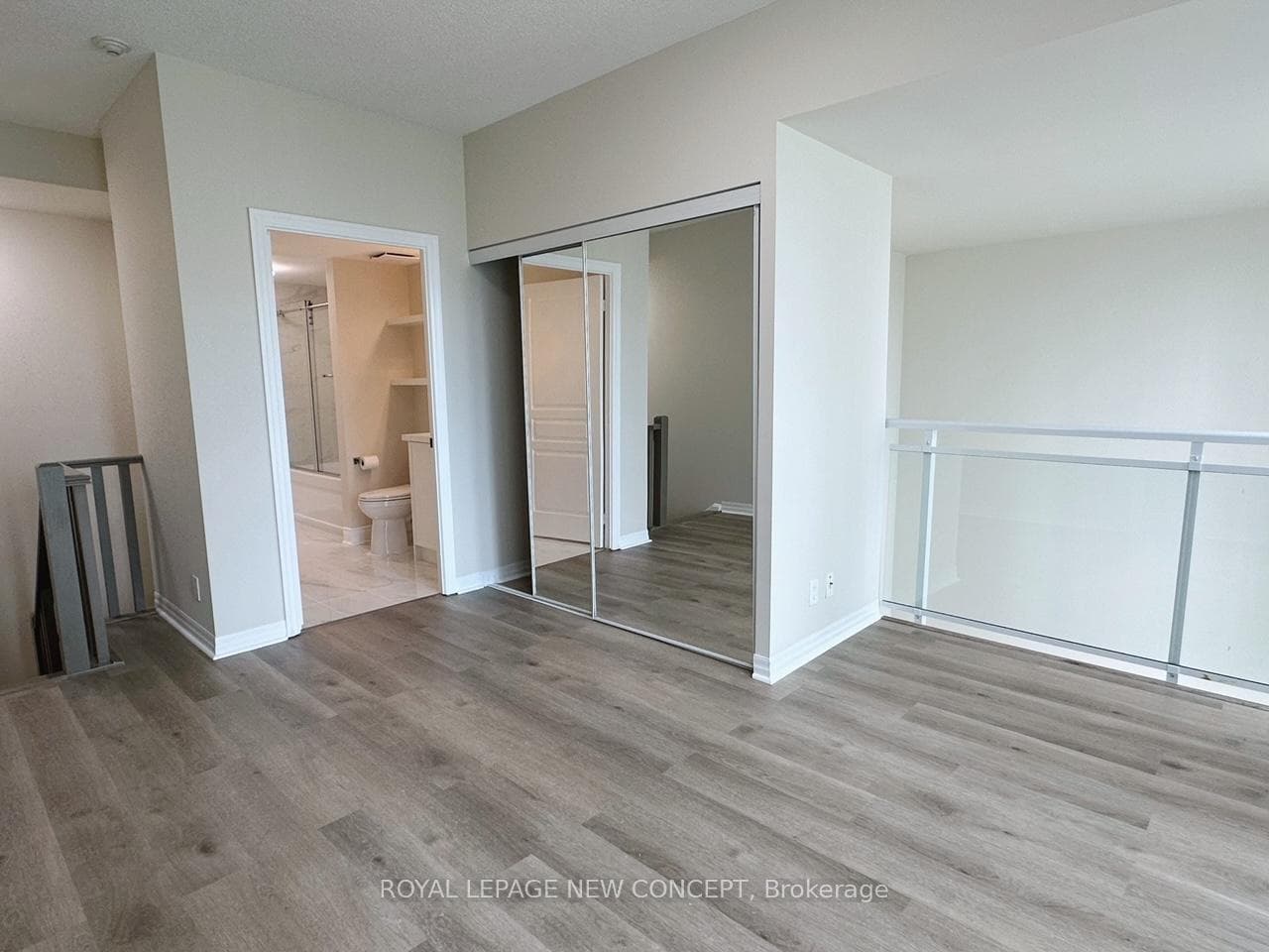 3939 Duke of York Boulevard Unit 914 photo 9