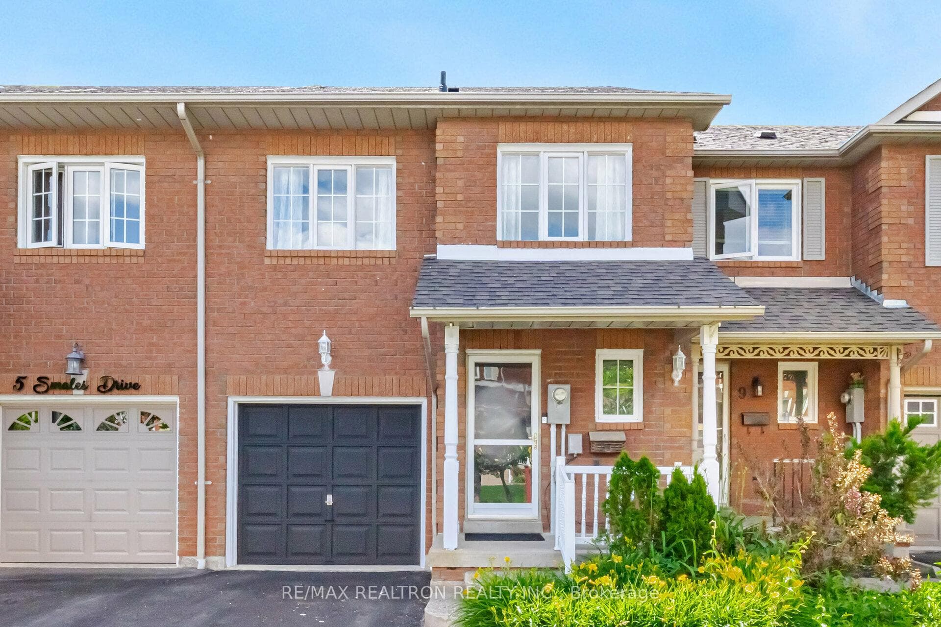 7 Smales Drive photo 1