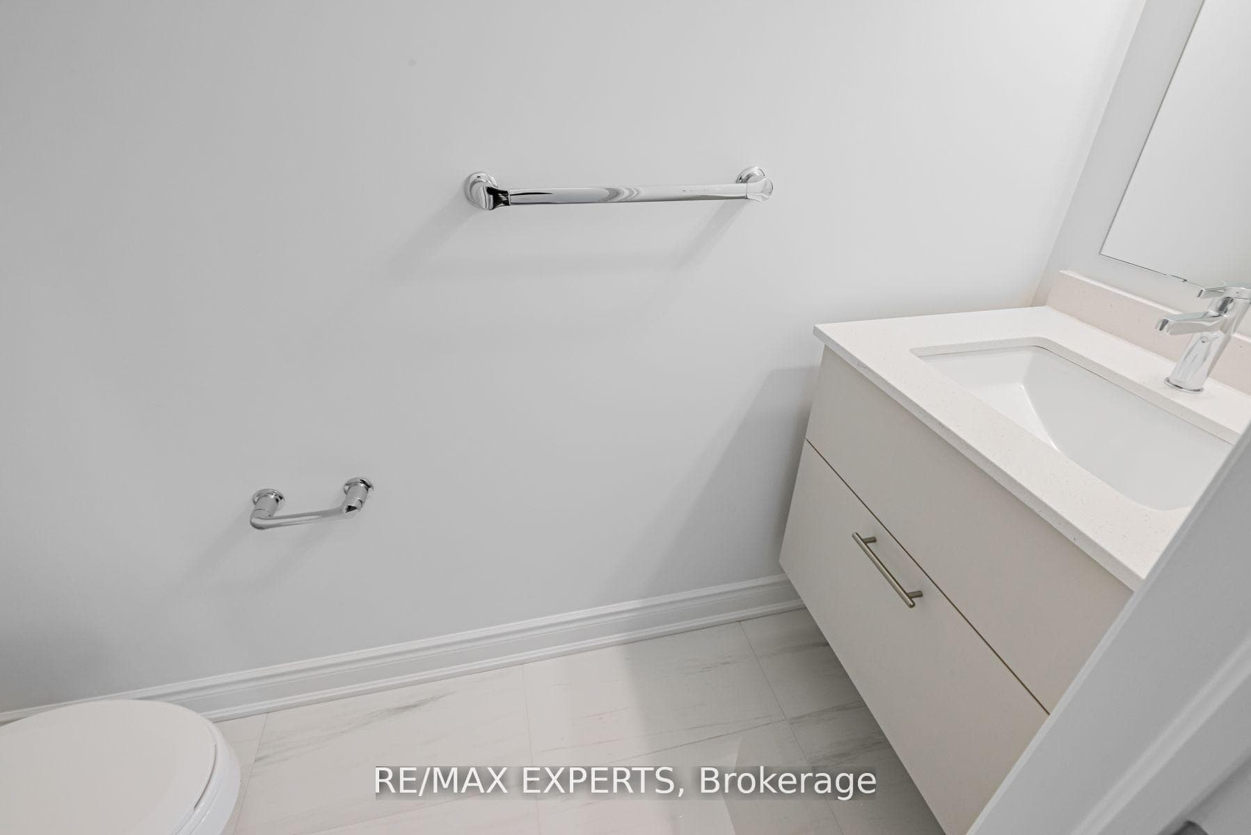 74 Paisley Drive photo 16