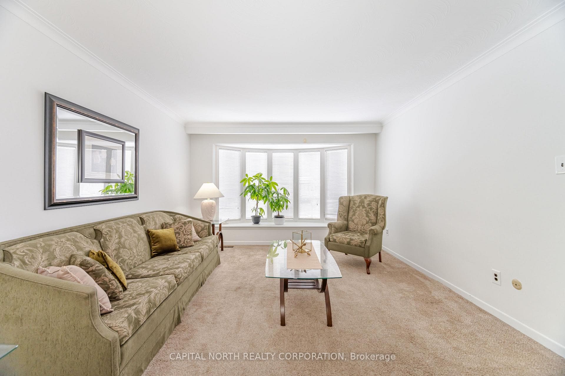 20 Maryhill Drive photo 5