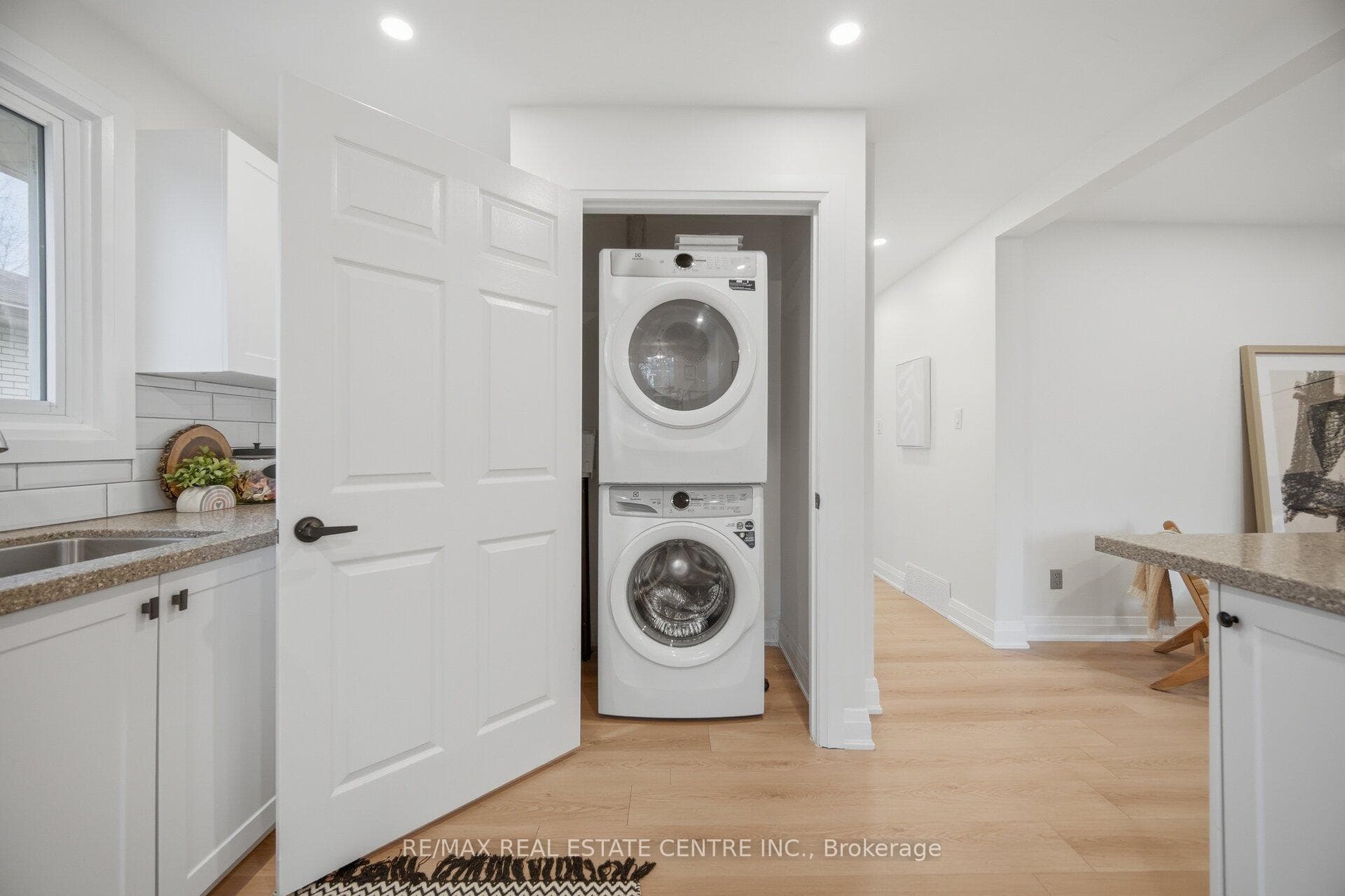30 Highman Avenue photo 32