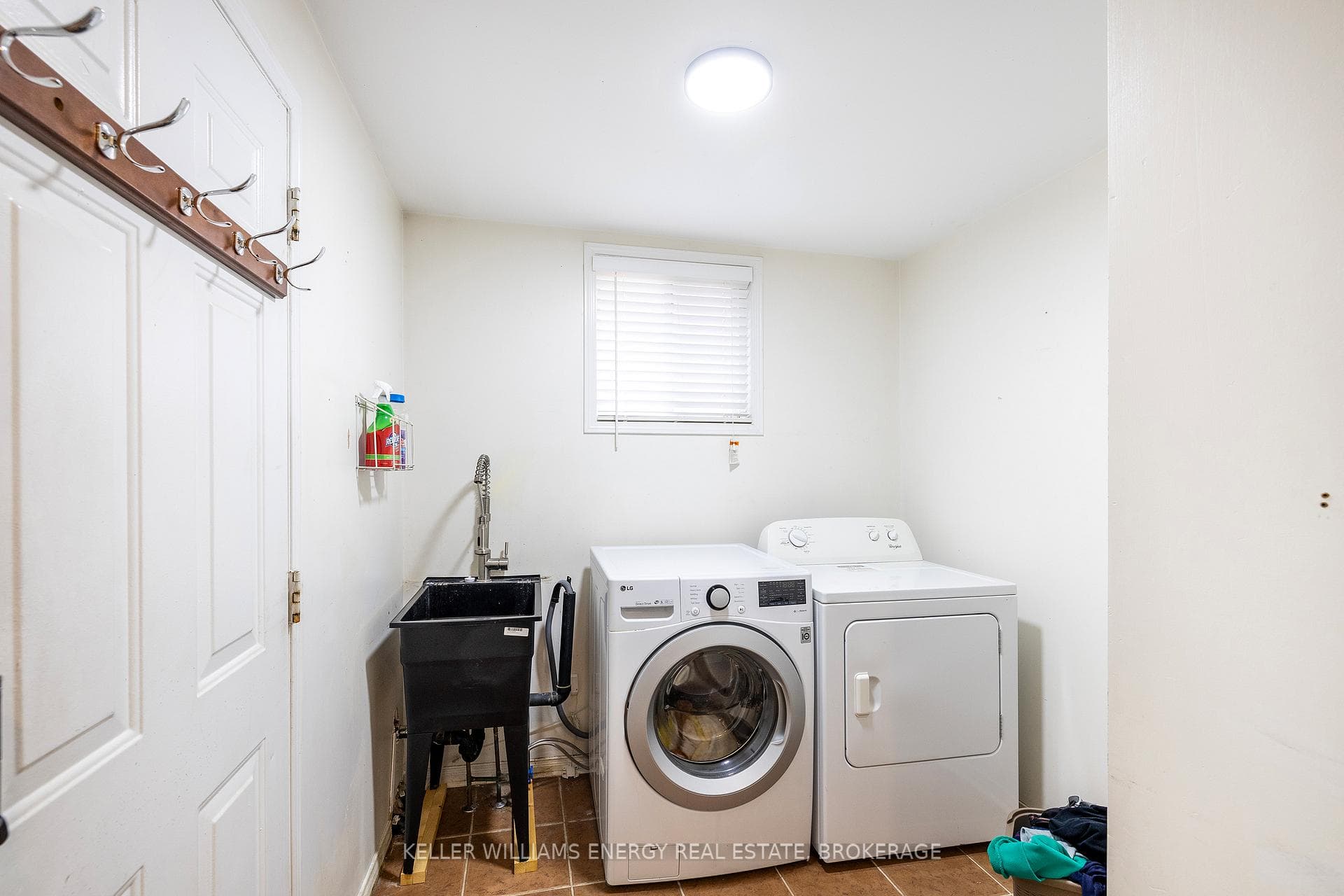 161 Guildwood Drive photo 21
