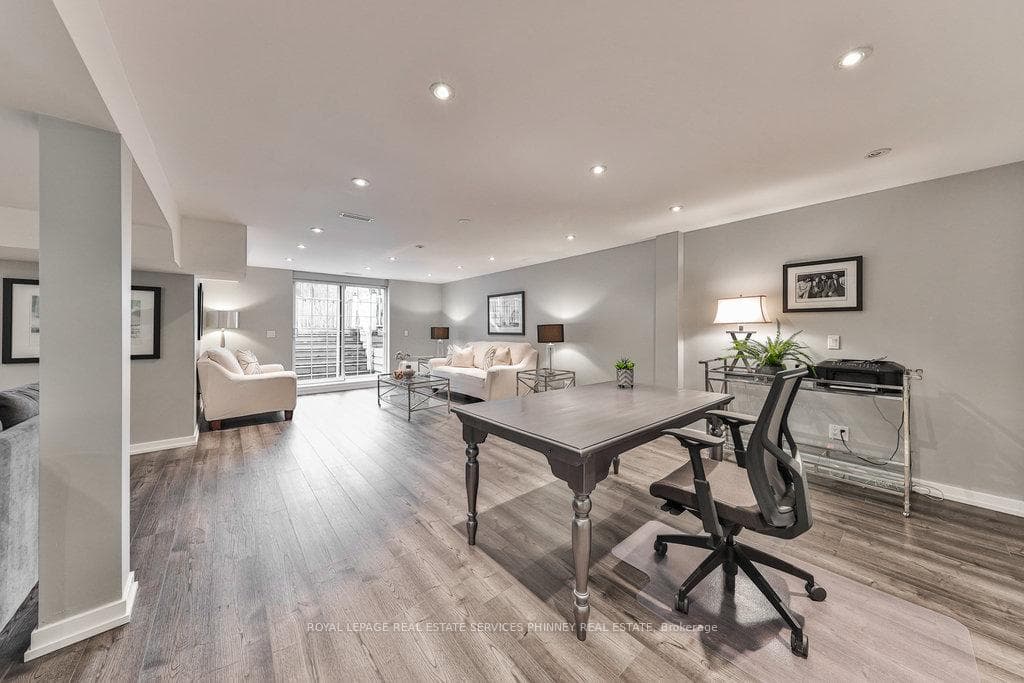 881 Goodwin Road photo 31