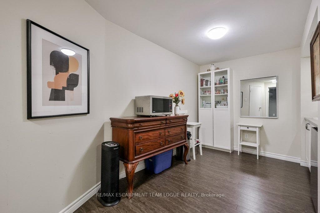 2485 Newport Street photo 37