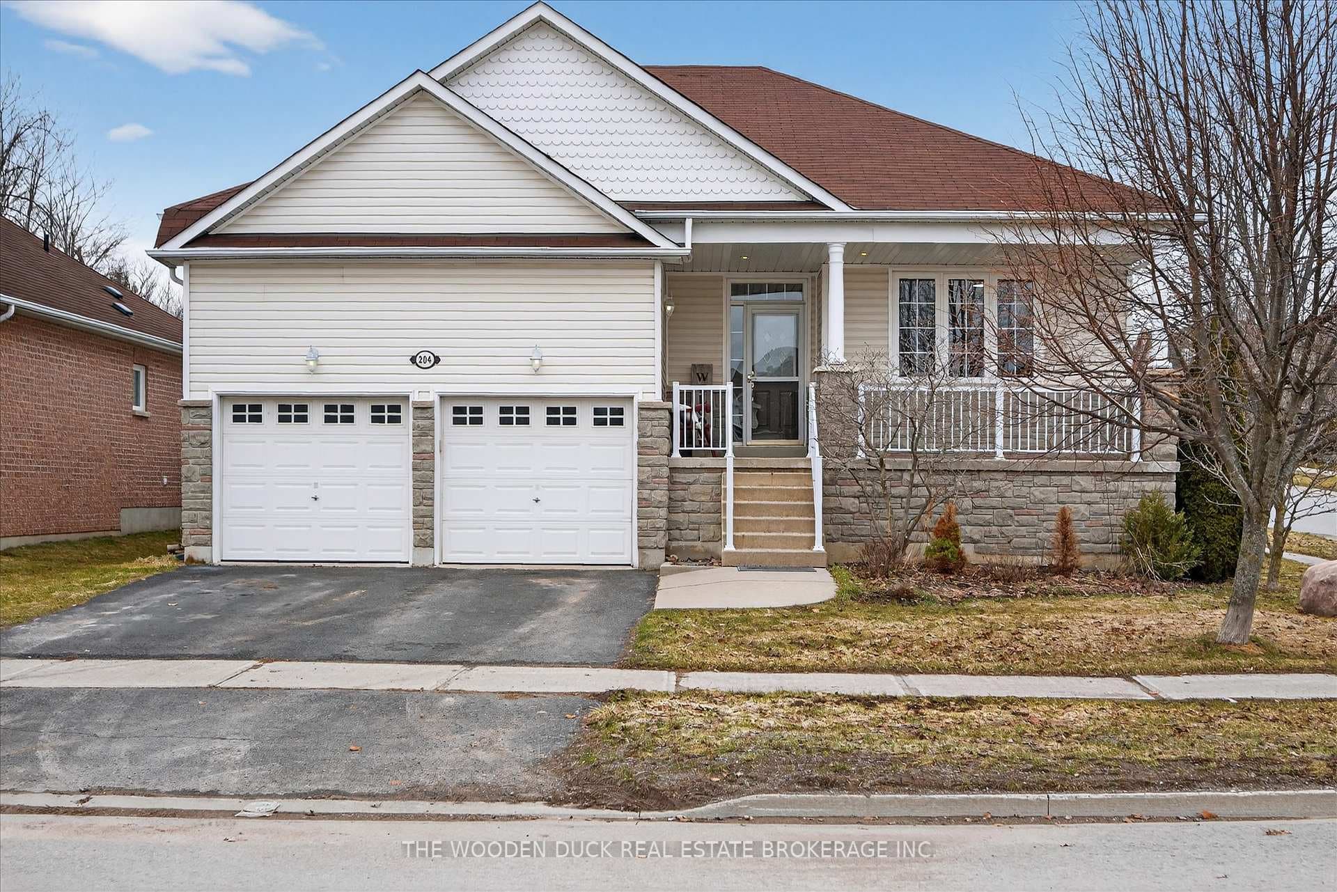 204 Evans Drive photo 1