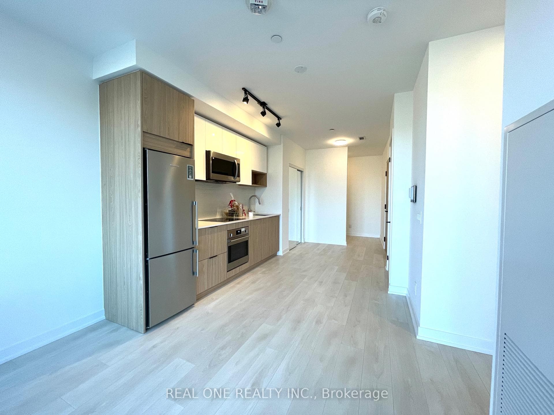 5 Defries Street Unit 202 photo 14