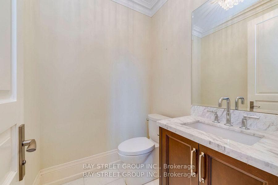 1031 Lakeshore Road photo 26