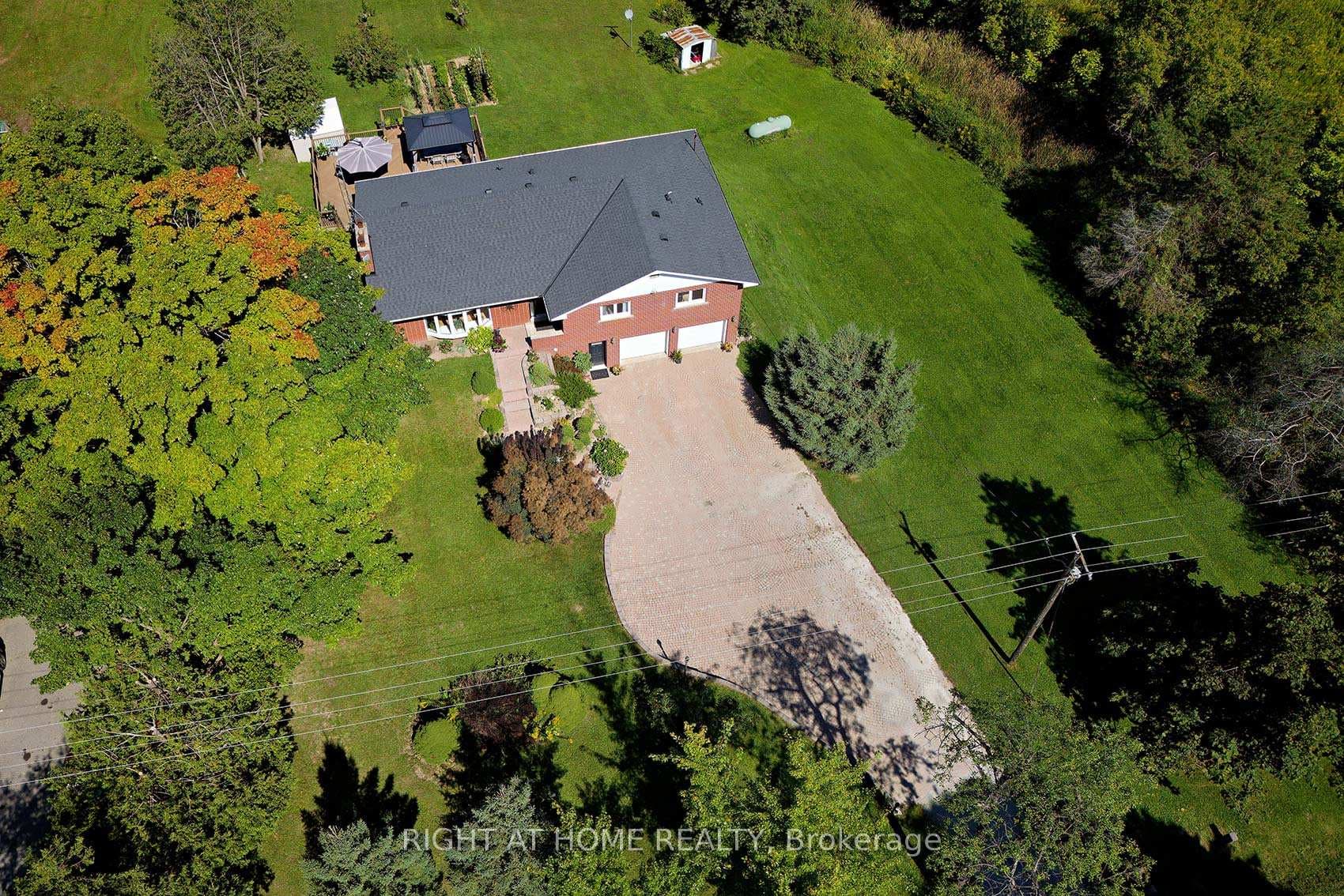 2400 King Vaughan Road photo 2