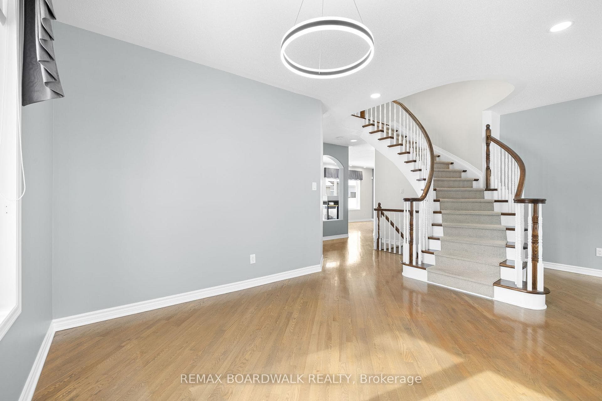2128 Rexton Street photo 12
