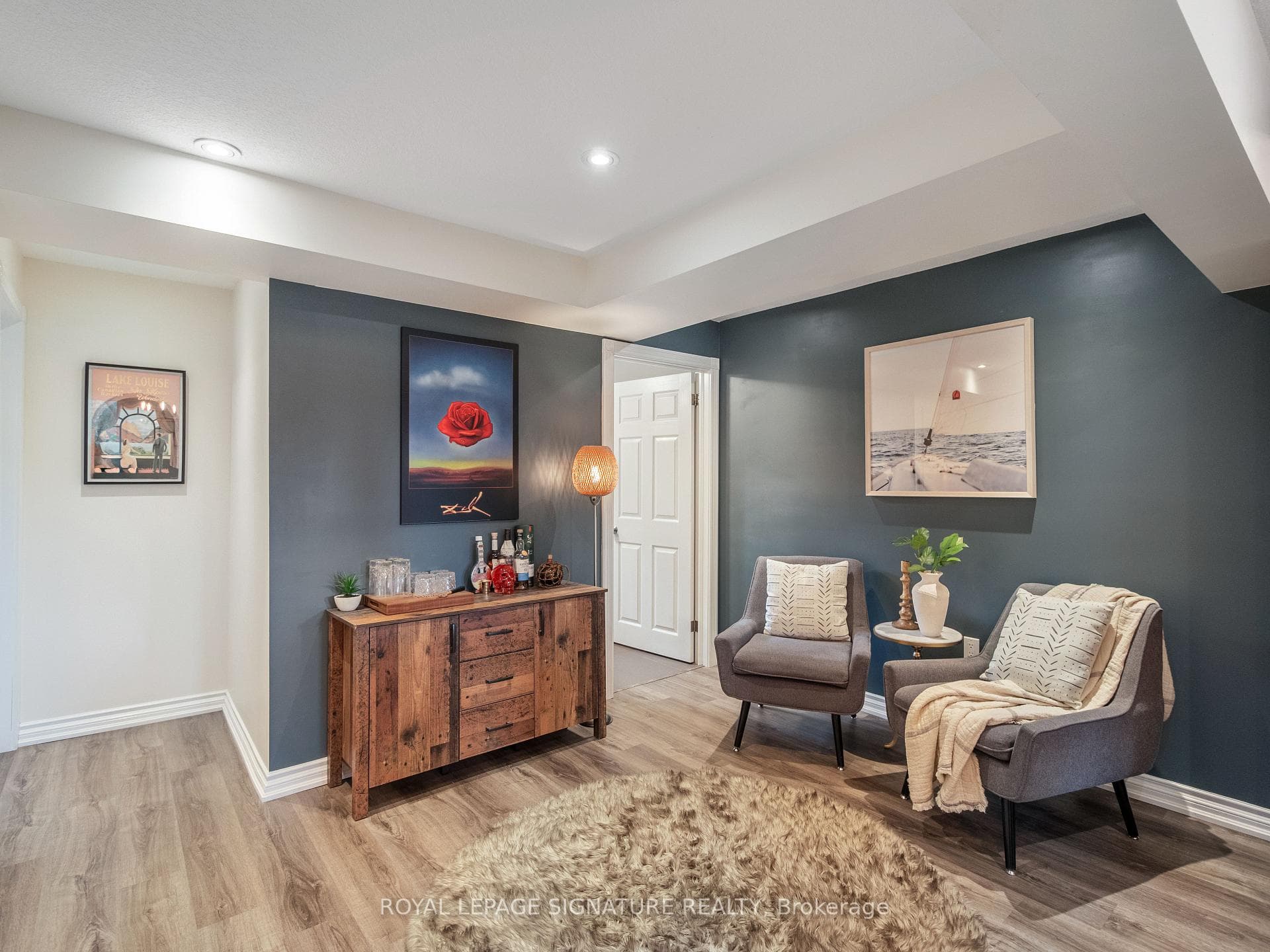 245 Appleby Road photo 19