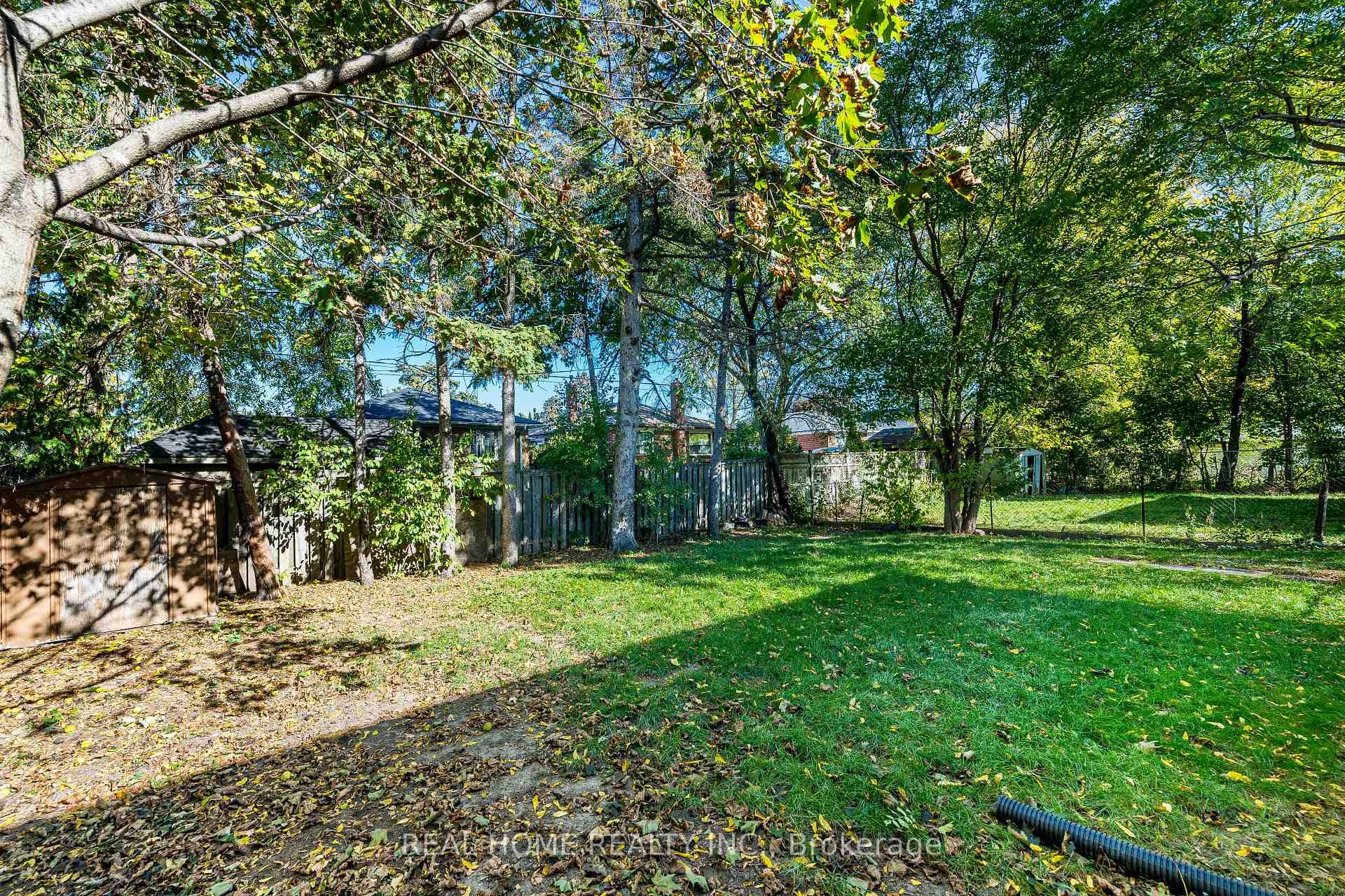 401 Fernleigh Circle Unit Lower L photo 25