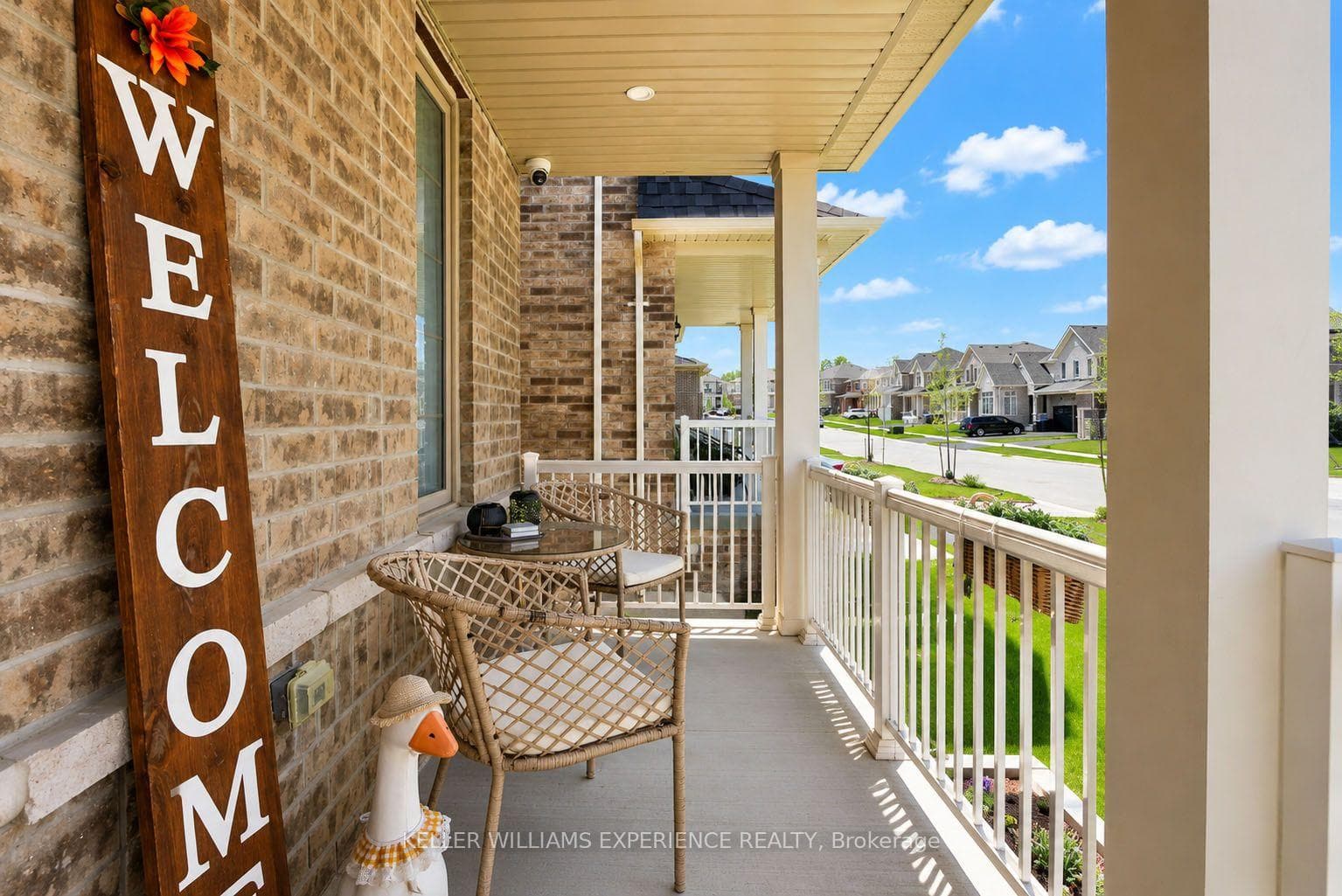 1329 Davis Loop photo 4
