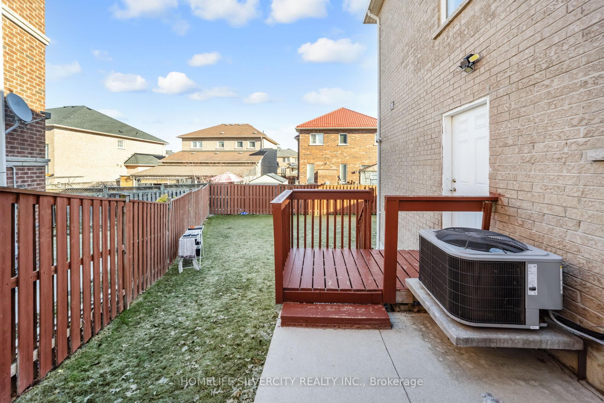 18 Finlayson Crescent photo 46