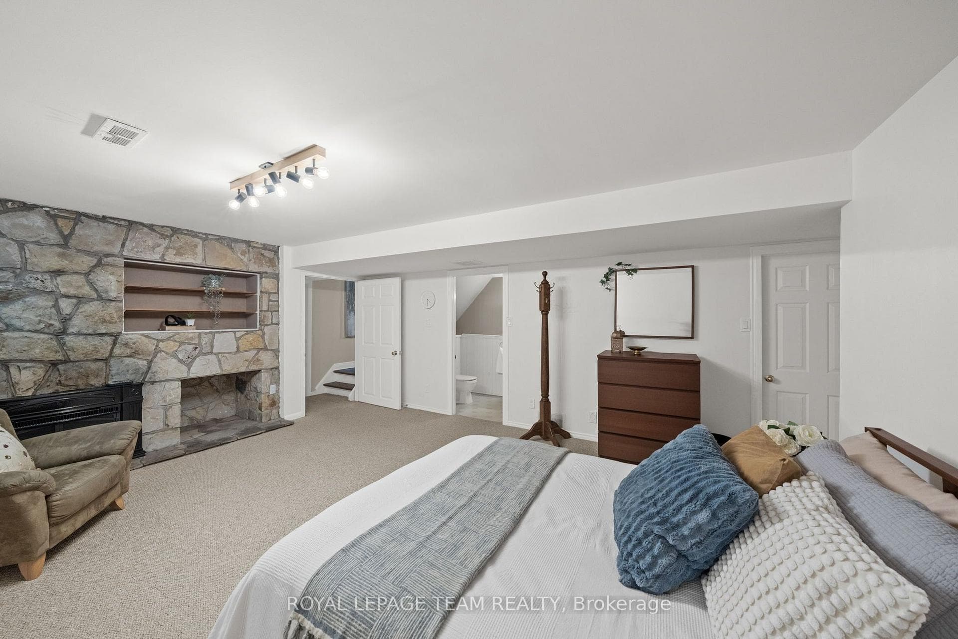 Teen Suite or Inlaw Potential!