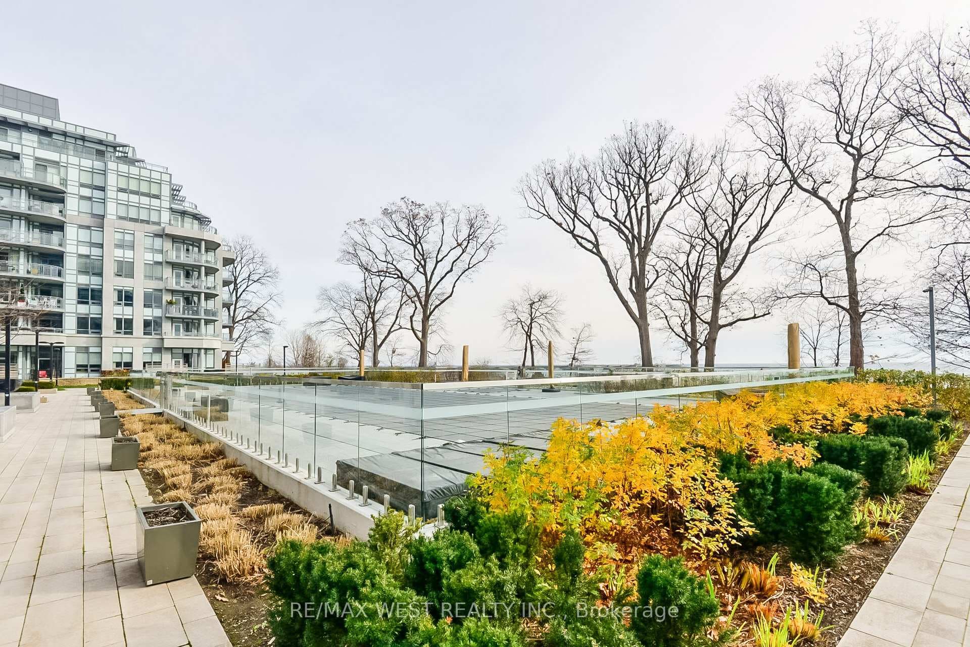 3500 Lakeshore Road Unit 825 photo 49