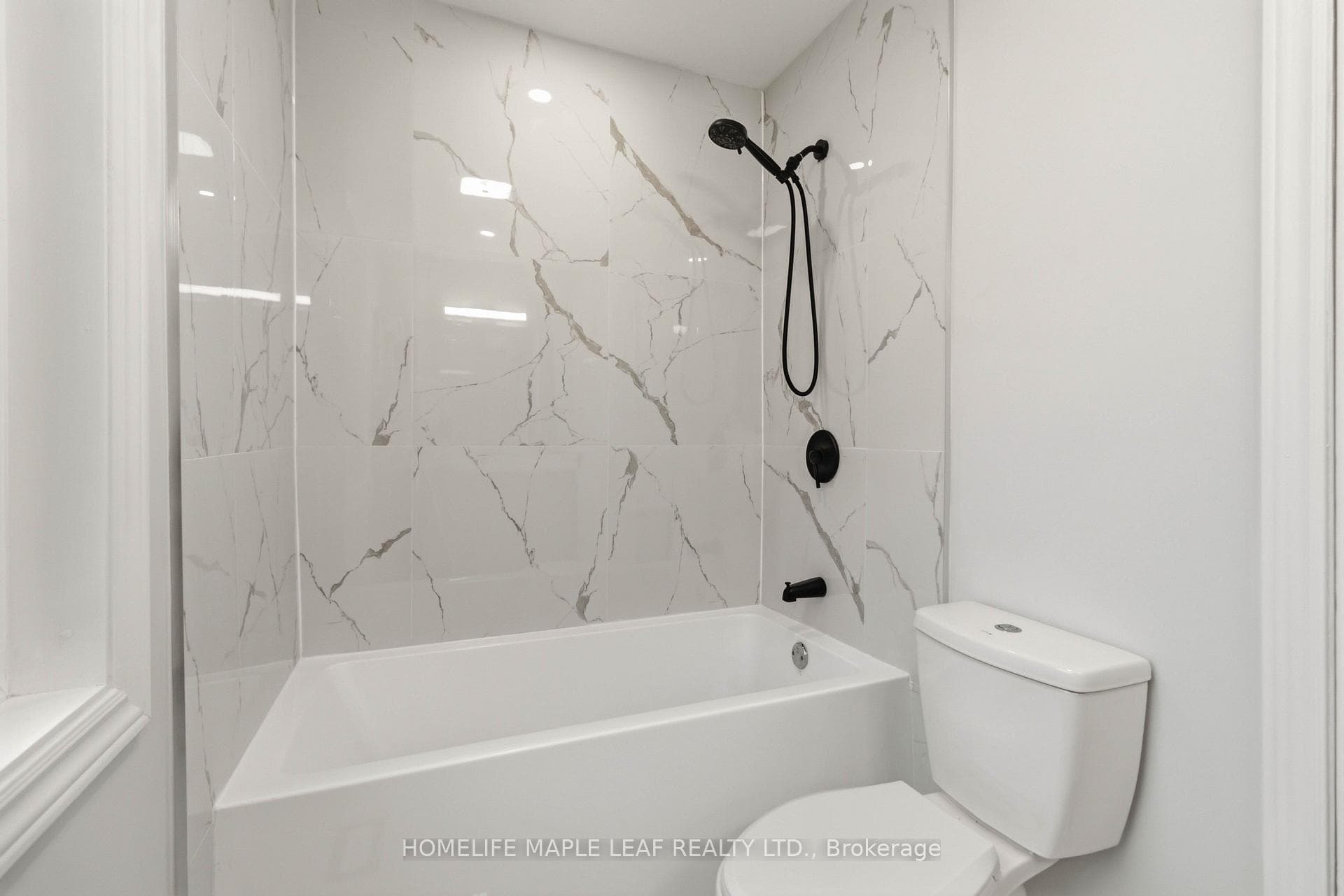 90 Burgby Avenue photo 28