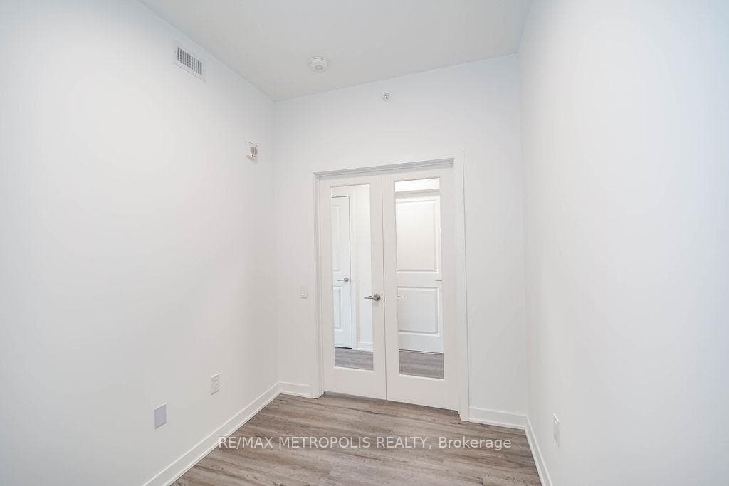 385 Arctic Red Drive Unit 228 photo 12