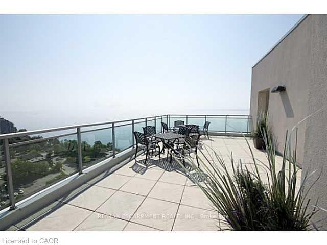 360 Pearl Street Unit 403 photo 25