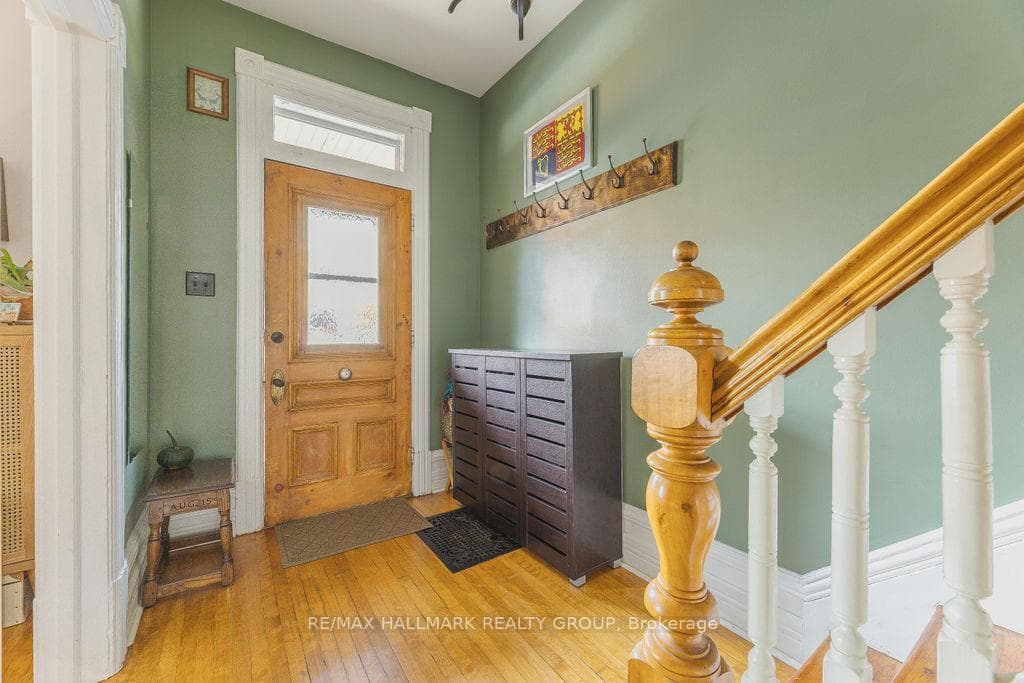 38 Elm Street photo 3