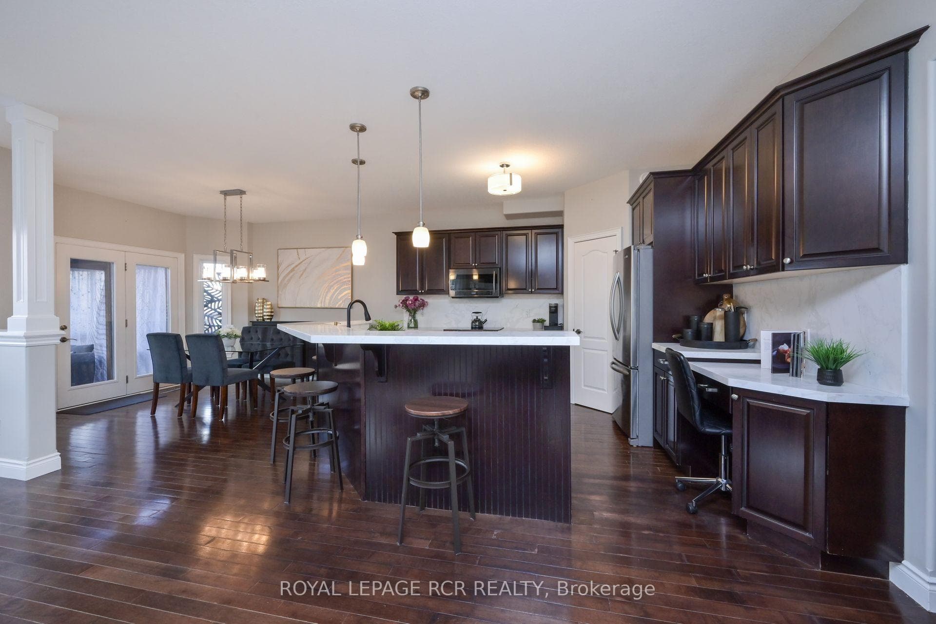 5 Dinnick Crescent photo 8