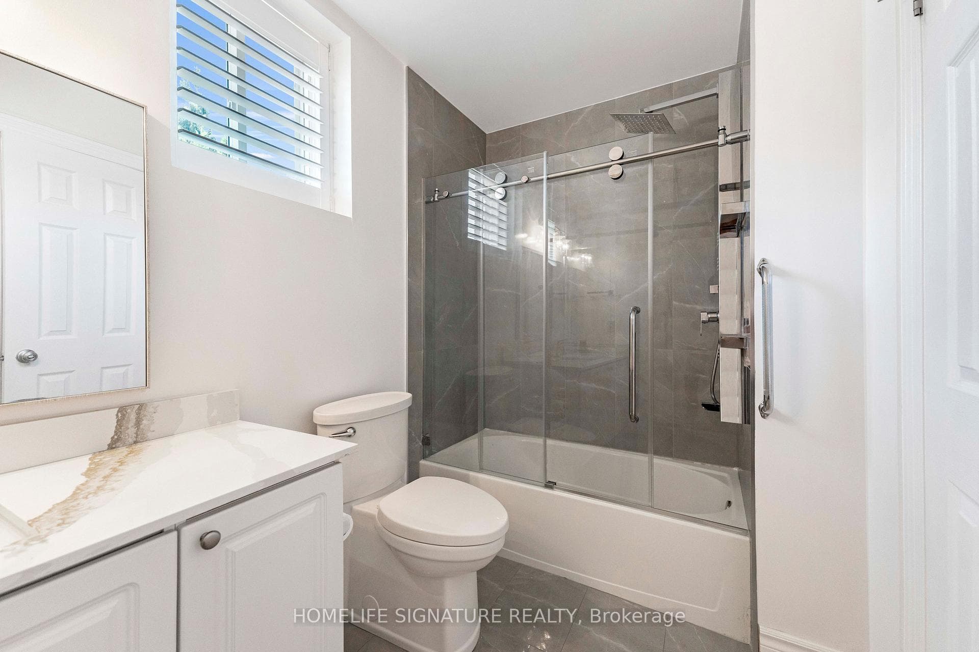 239 Country Lane photo 17