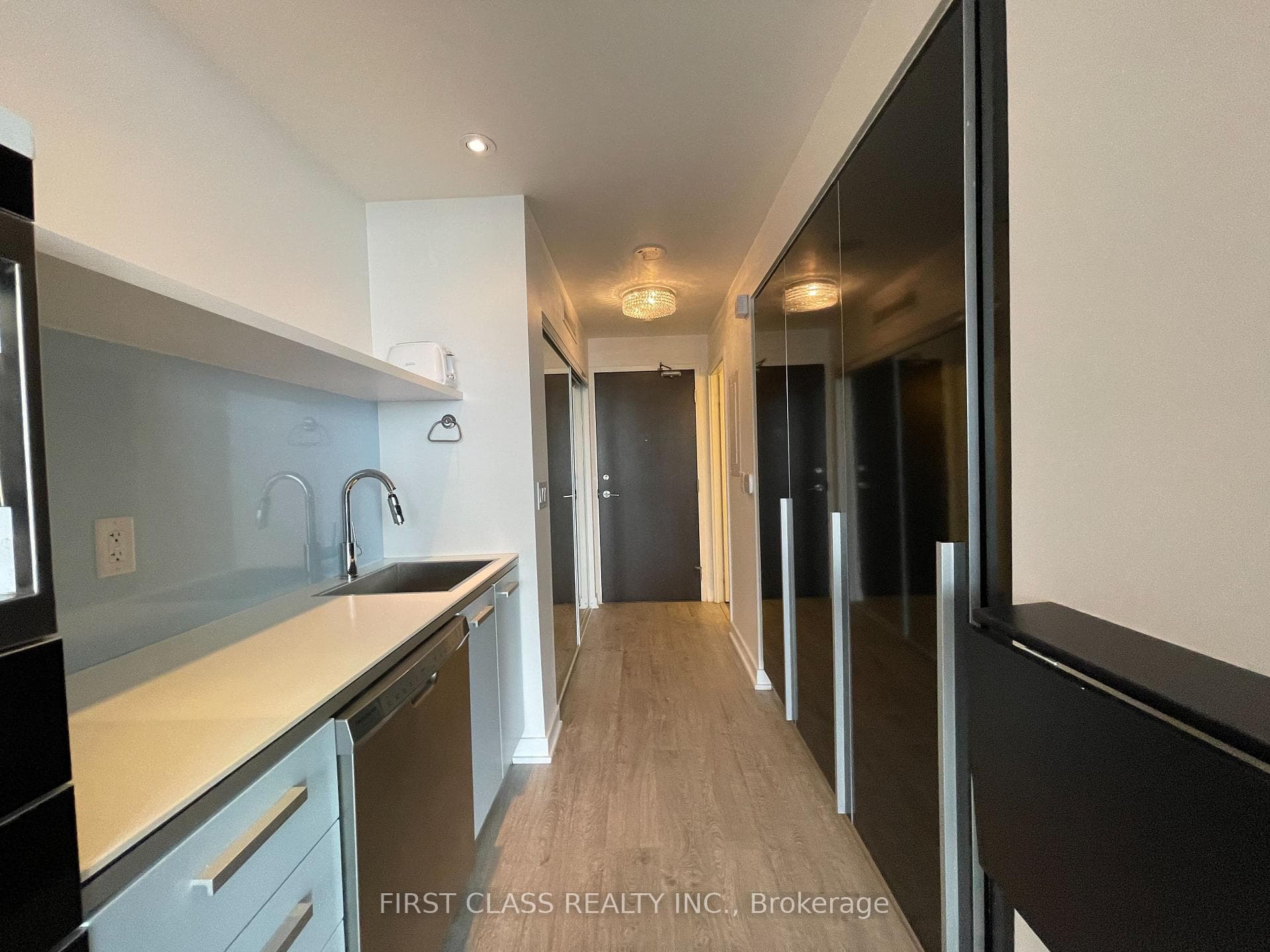 38 Dan Leckie Way Unit 3102 photo 13