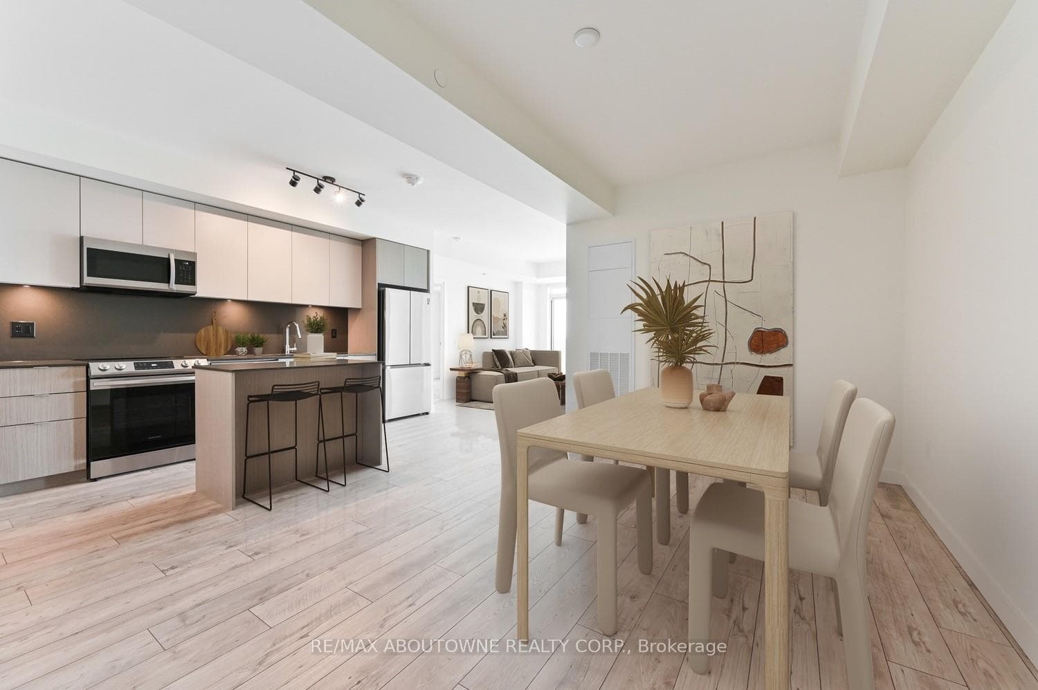 133 Bronte Road Unit B0718 photo 3