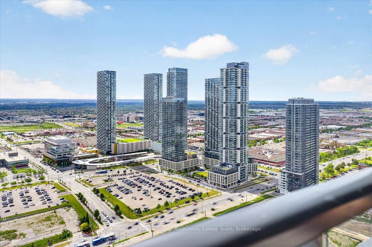 2920 Highway 7 Road Unit 3707 photo 24