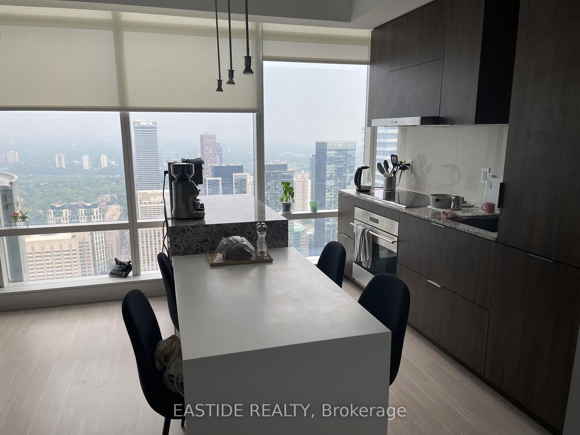 1 Bloor Street Unit 5203 photo 3