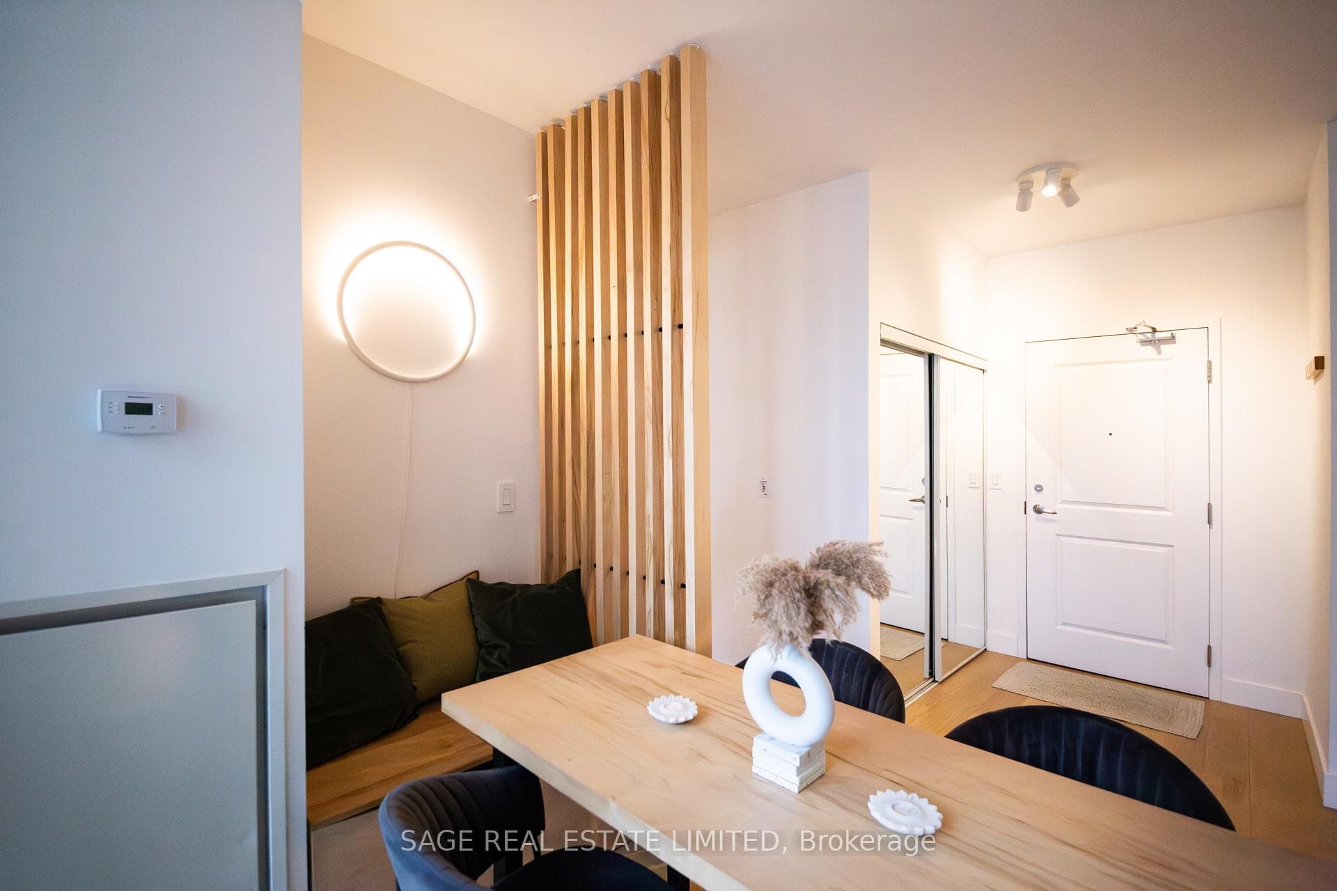 628 Fleet Street Unit 516 photo 2