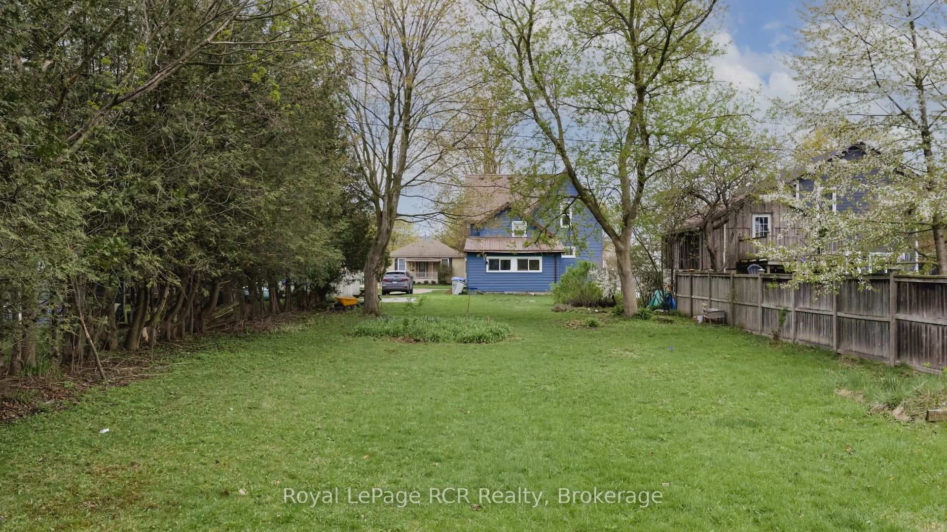 236 Andrew Street photo 28