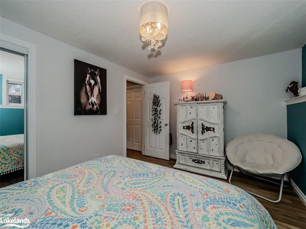20 COATES Avenue photo 30