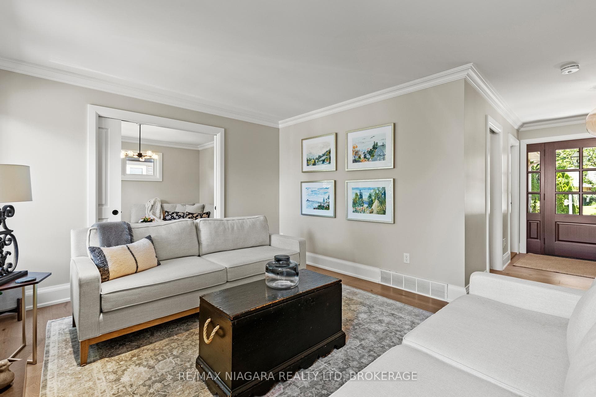 611 Victoria Street photo 14