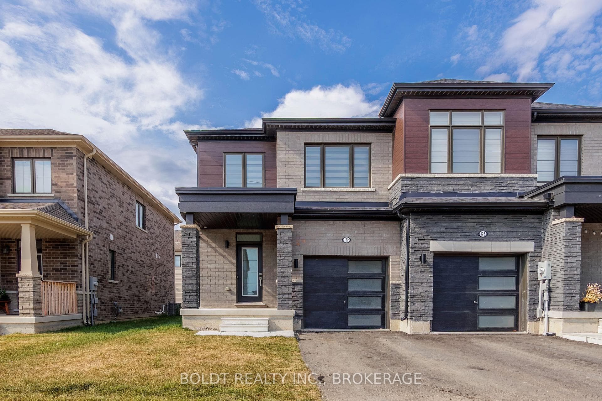122 Brighton Lane photo 1