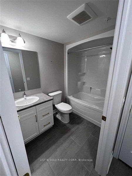 105 Spencer Avenue Unit 204 photo 8
