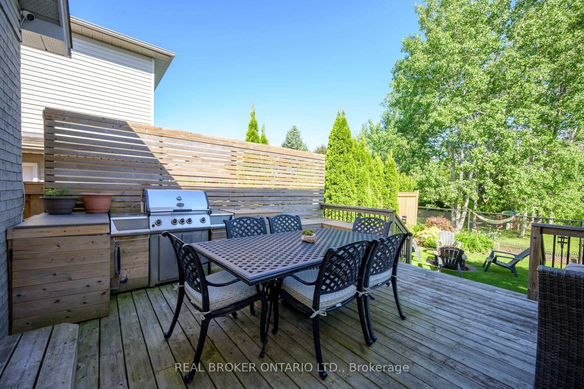 80 Glenhollow Drive photo 36