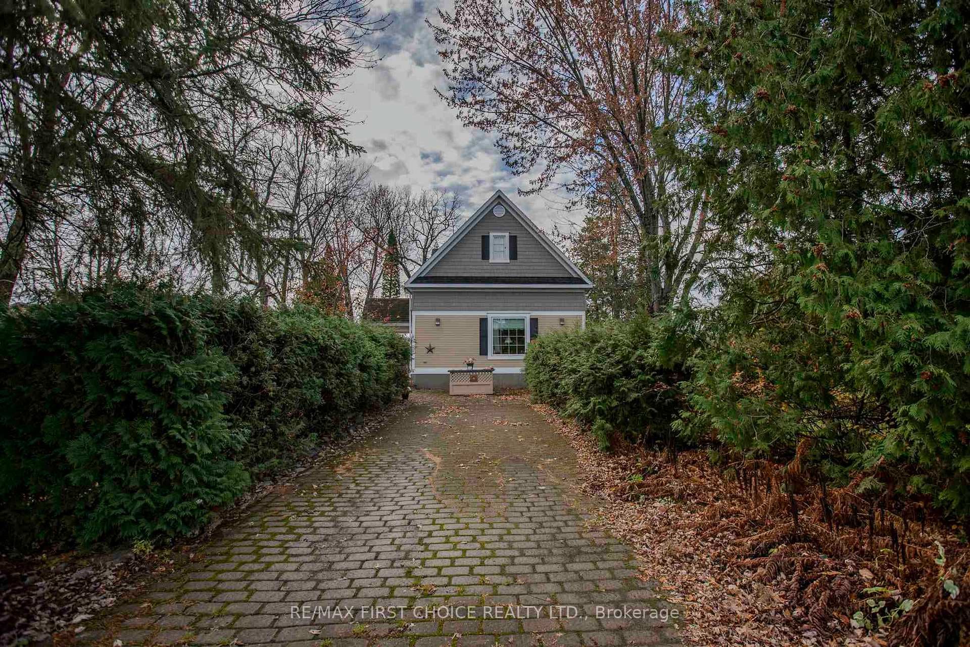 118 Front Street photo 32
