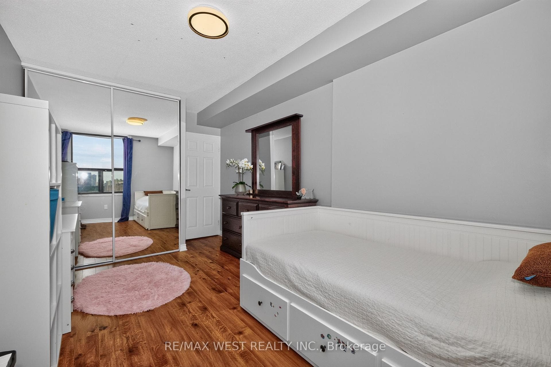 75 Emmett Avenue Unit 1514 photo 27