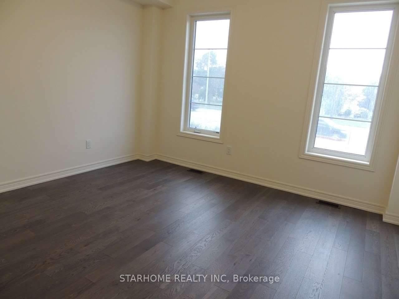 9436 Bayview Avenue Unit Main photo 8