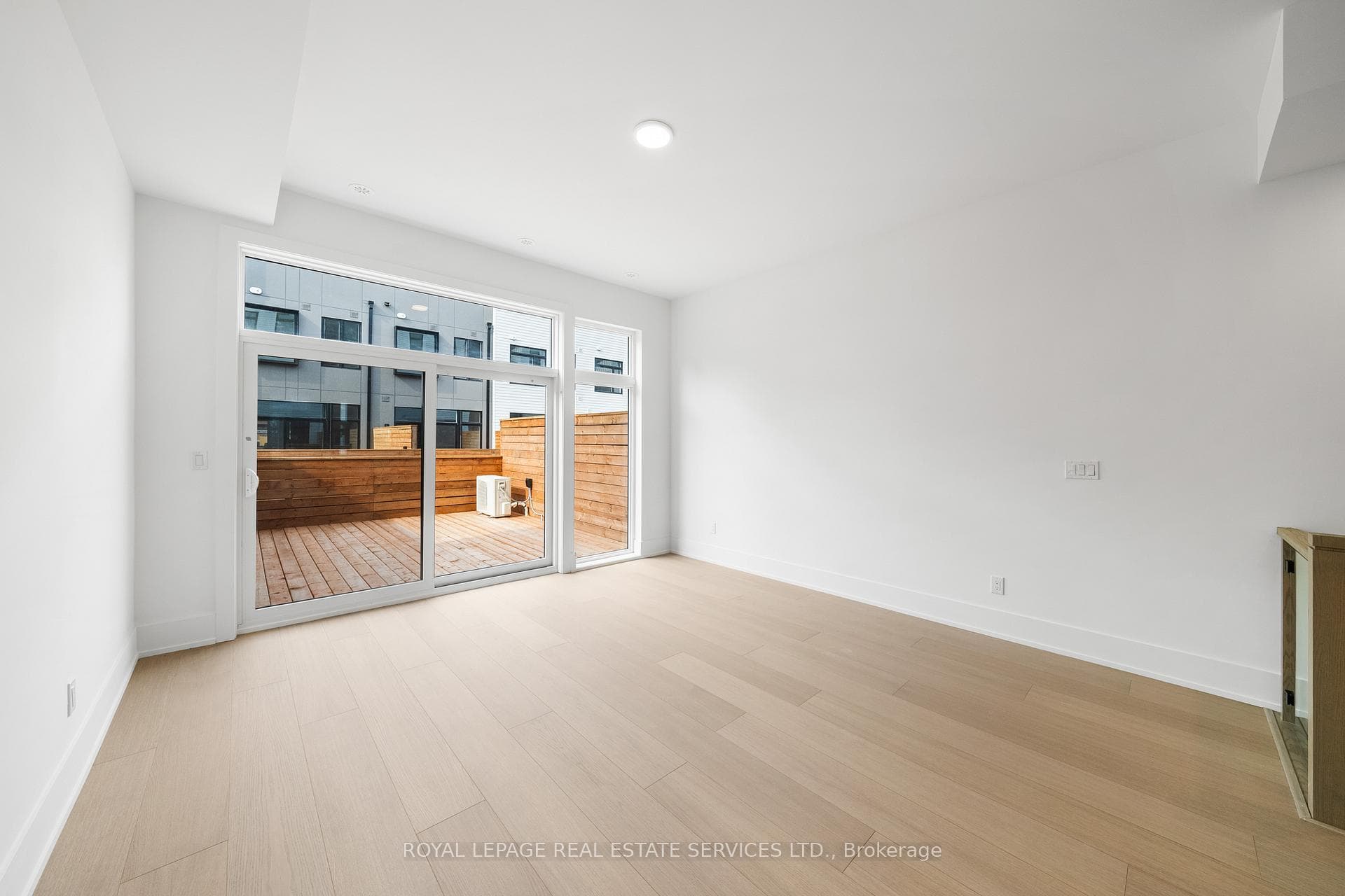 20 Lou Parsons Way Unit 12 photo 8