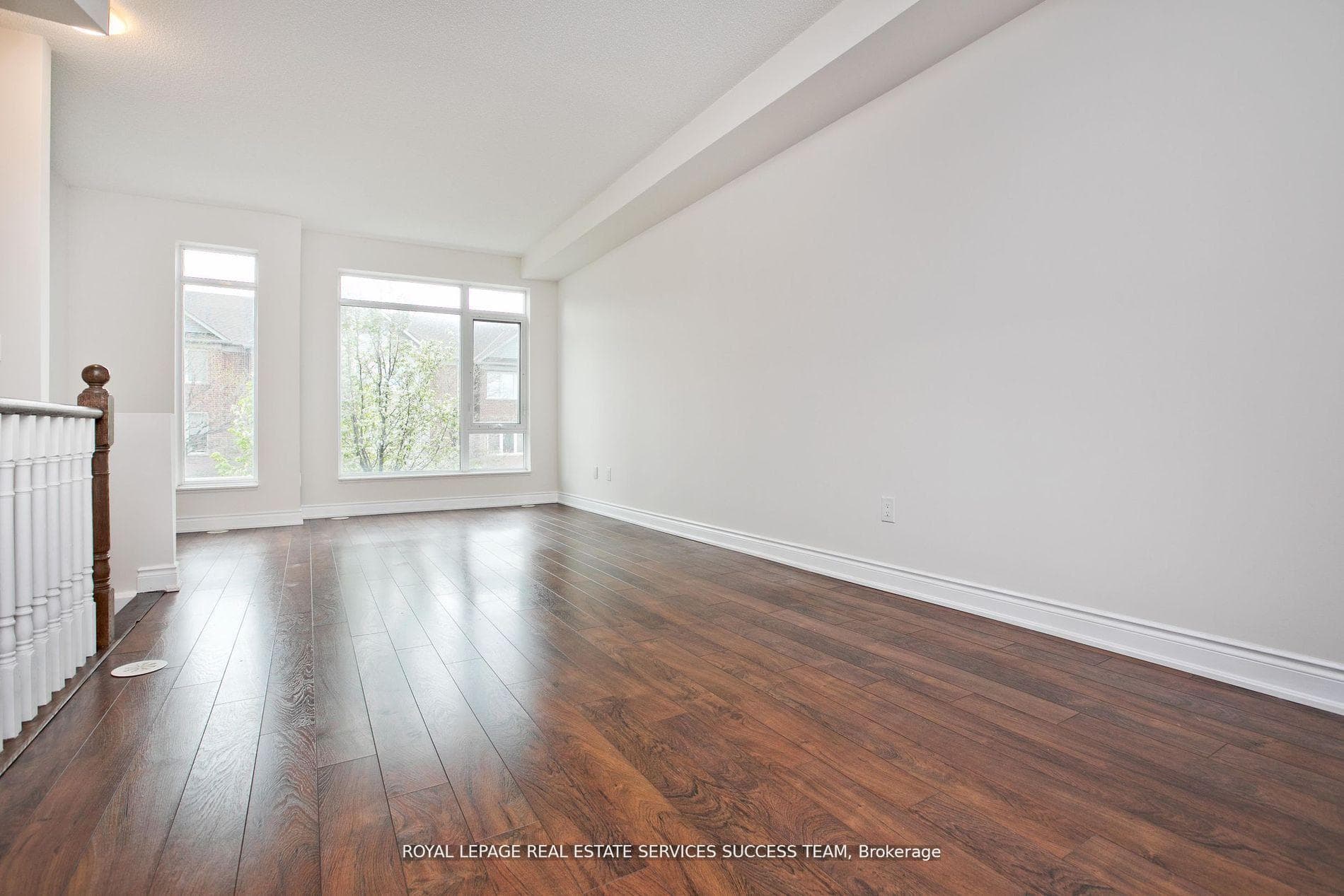 321 South Park Road photo 8