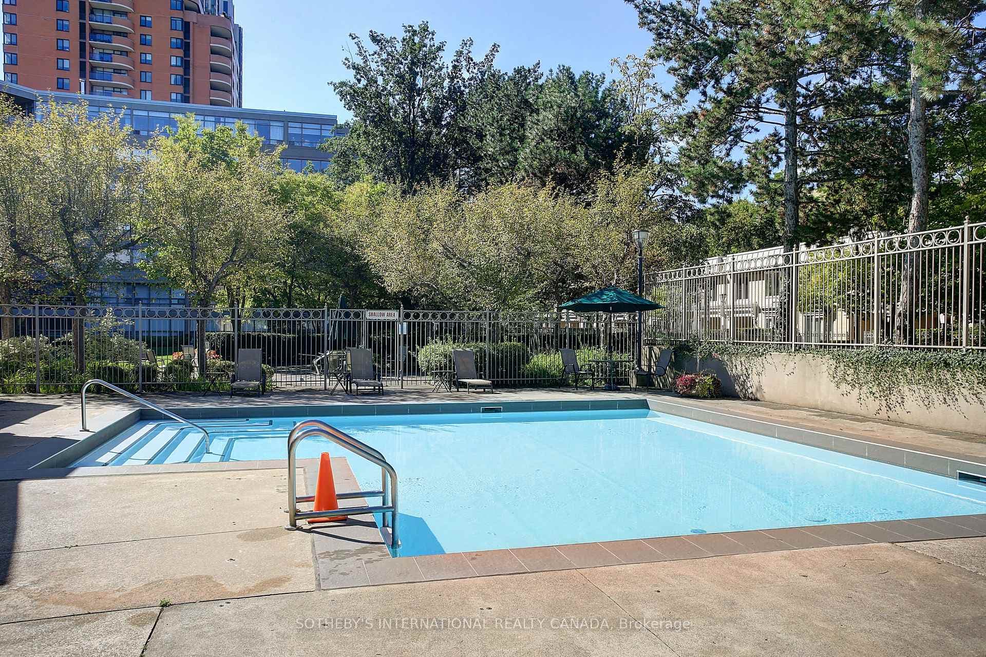 18 Lower Village Gate Unit 609 photo 36