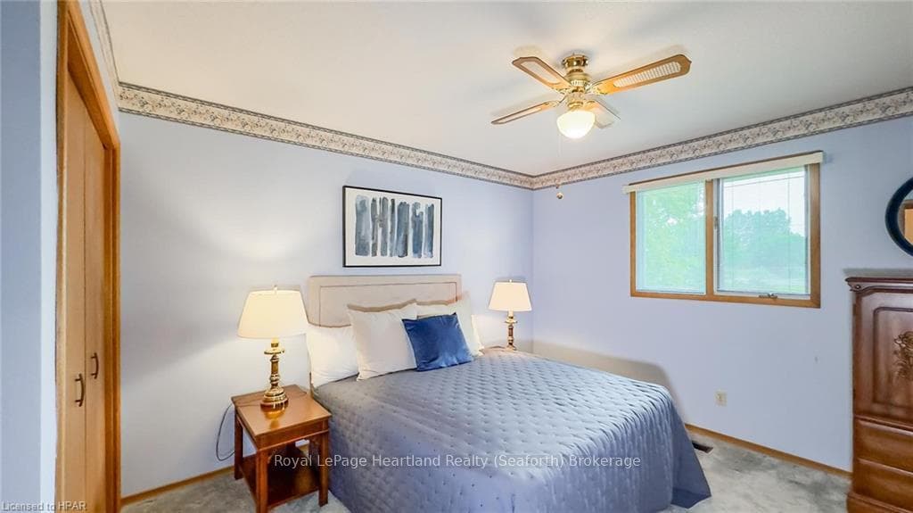 410 HOLMES Street photo 21