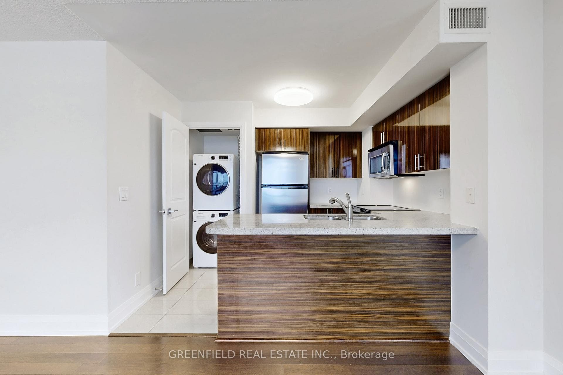1060 Sheppard Avenue Unit 1005 photo 5